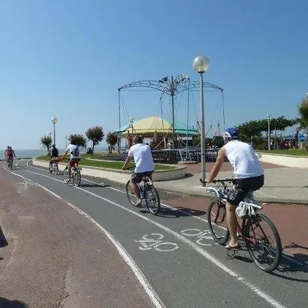 Saint Palais Sur - Platin - Maylis - Bien Equipe *